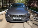 Hyundai Accent 2021 года за 7 100 000 тг. в Петропавловск – фото 2