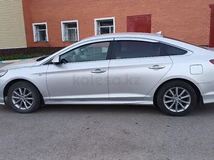 Hyundai Sonata 2018 года за 7 200 000 тг. в Караганда – фото 2