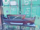 Передний бампер Volvo S60 за 35 000 тг. в Алматы