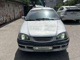 Toyota Avensis 1999 годаүшін2 500 000 тг. в Алматы