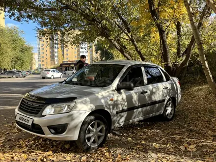 ВАЗ (Lada) Granta 2190 2014 года за 3 100 000 тг. в Астана – фото 2