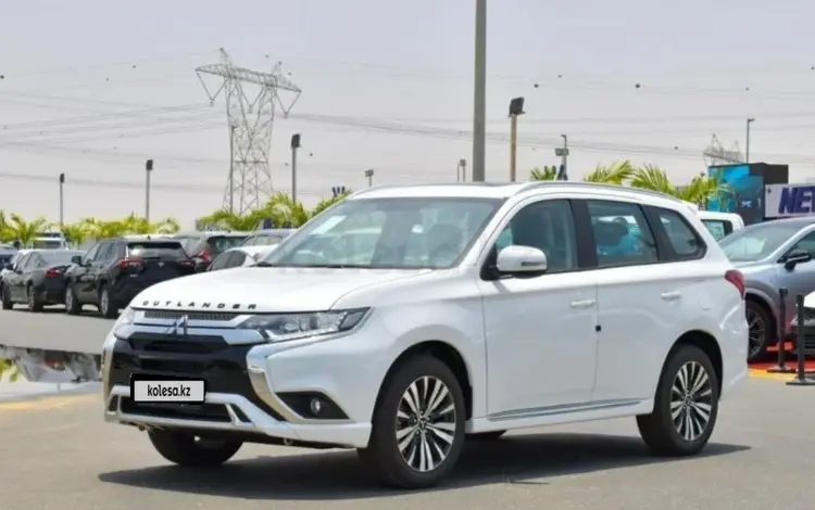 Mitsubishi Outlander 2022 годаүшін10 750 000 тг. в Семей