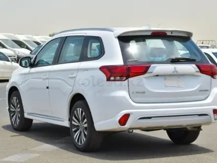 Mitsubishi Outlander 2022 года за 10 750 000 тг. в Семей – фото 19