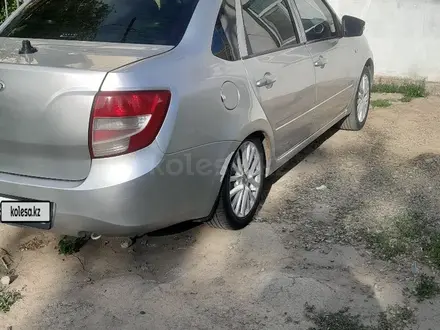 ВАЗ (Lada) Granta 2190 2014 года за 3 200 000 тг. в Атырау – фото 2