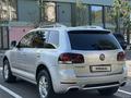 Volkswagen Touareg 2008 года за 5 000 000 тг. в Алматы – фото 11