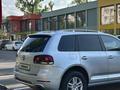 Volkswagen Touareg 2008 года за 5 000 000 тг. в Алматы – фото 7