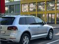 Volkswagen Touareg 2008 года за 5 000 000 тг. в Алматы – фото 8