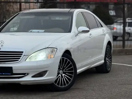 Mercedes-Benz S 500 2008 года за 6 500 000 тг. в Актау