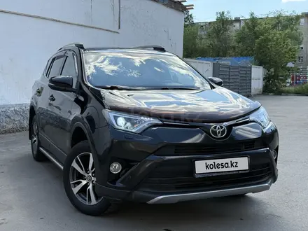 Toyota RAV4 2018 года за 10 500 000 тг. в Астана