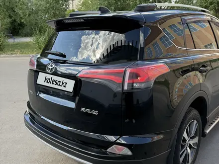 Toyota RAV4 2018 года за 10 500 000 тг. в Астана – фото 10