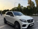 Mercedes-Benz GLE 400 2015 года за 22 000 000 тг. в Алматы – фото 2