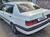 Volkswagen Vento 1993 года за 2 500 000 тг. в Астана