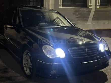 Mercedes-Benz C 32 AMG 2002 года за 7 250 000 тг. в Алматы – фото 2