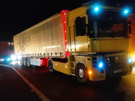 Renault  Magnum 2012 года за 21 500 000 тг. в Тараз – фото 2