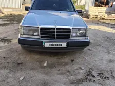 Mercedes-Benz E-Class, 1993