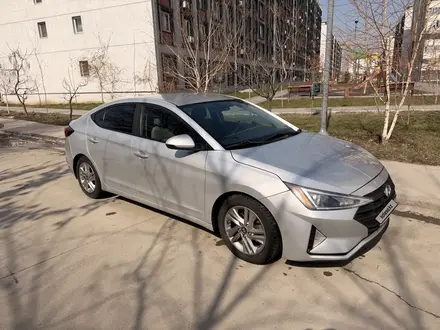 Hyundai Elantra 2018 года за 6 500 000 тг. в Алматы – фото 5