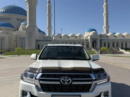 Toyota Land Cruiser 2021 года за 38 300 000 тг. в Астана – фото 2