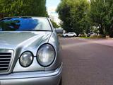 Mercedes-Benz E 320 1995 годаfor2 700 000 тг. в Астана – фото 3