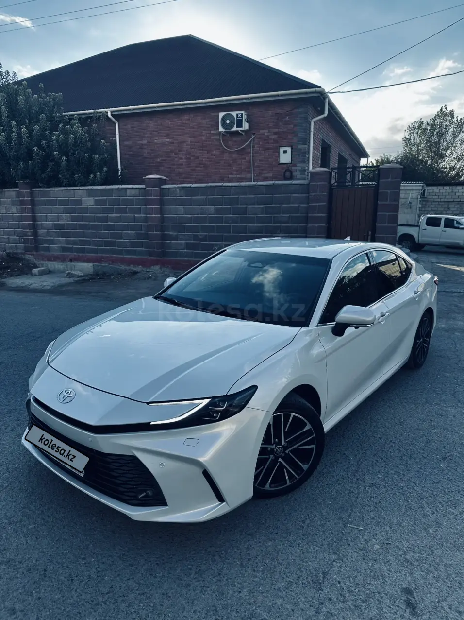 Toyota Camry, 2023