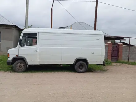 Mercedes-Benz  612D 1995 года за 4 500 000 тг. в Алматы – фото 2