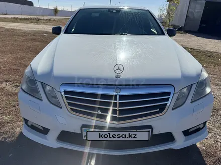 Mercedes-Benz E 200 2011 года за 9 000 000 тг. в Астана