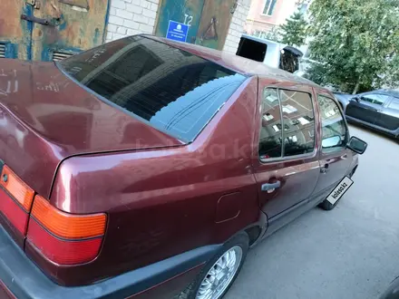 Volkswagen Vento 1993 года за 1 400 000 тг. в Петропавловск – фото 4