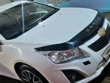 Chevrolet Cruze 2014 года за 5 250 000 тг. в Актобе – фото 11