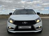 ВАЗ (Lada) Vesta 2022 года за 4 500 000 тг. в Атырау – фото 2