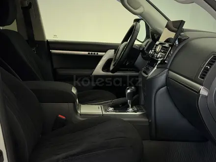Toyota Land Cruiser Prestige 2018 года за 31 500 000 тг. в Астана – фото 6