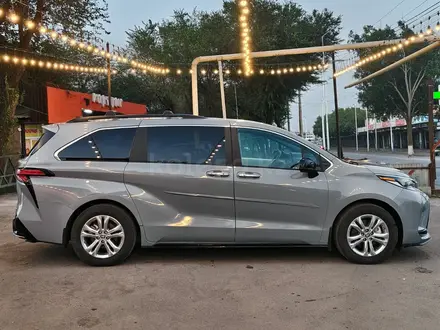 Toyota Sienna 2023 года за 25 000 000 тг. в Алматы – фото 2