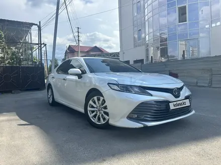 Toyota Camry 2018 года за 11 700 000 тг. в Алматы – фото 5