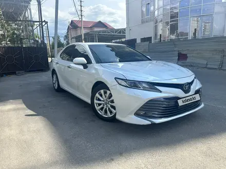 Toyota Camry 2018 года за 11 700 000 тг. в Алматы – фото 6