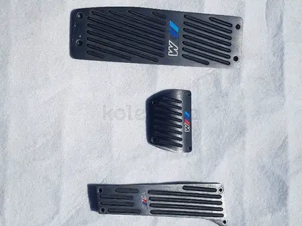 Накладка педали на BMW E34 за 17 000 тг. в Шымкент