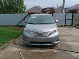 Toyota Sienna 2013 года за 5 650 000 тг. в Уральск