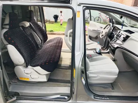 Toyota Sienna 2013 года за 5 650 000 тг. в Уральск – фото 5
