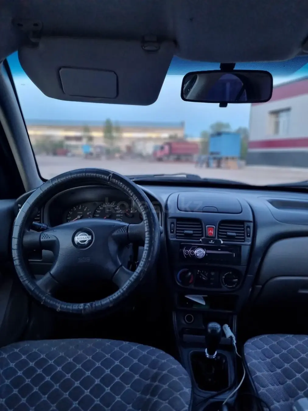 Nissan Almera, 2001