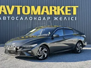 Hyundai Elantra, 2024