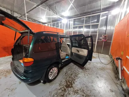 Volkswagen Sharan 1999 года за 1 700 000 тг. в Уральск – фото 5