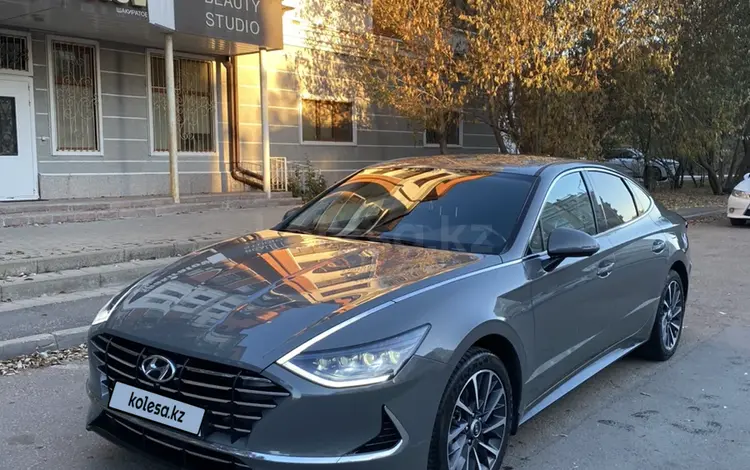 Hyundai Sonata 2021 годаfor14 000 000 тг. в Астана