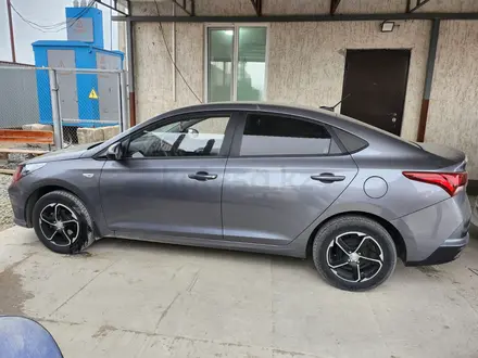 Hyundai Accent 2021 года за 8 000 000 тг. в Атырау – фото 7