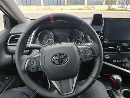 Toyota Camry 2022 года за 12 700 000 тг. в Актау – фото 10
