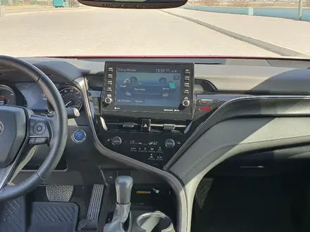 Toyota Camry 2022 года за 12 700 000 тг. в Актау – фото 12