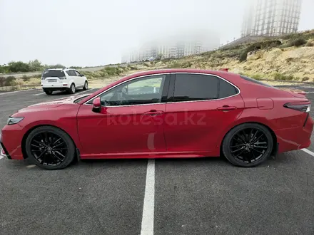 Toyota Camry 2022 года за 12 700 000 тг. в Актау – фото 26