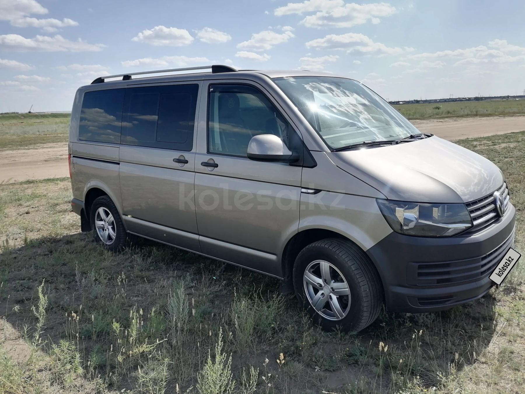 Volkswagen Caravelle 2015 г.