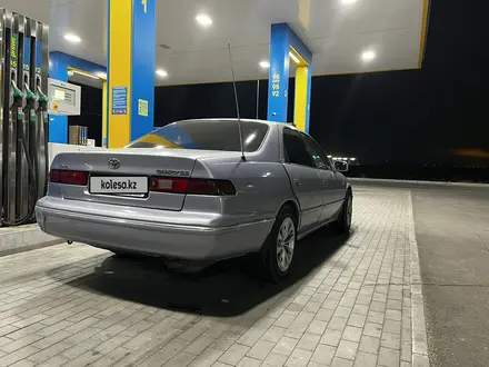 Toyota Camry 1998 года за 3 700 000 тг. в Алматы – фото 4