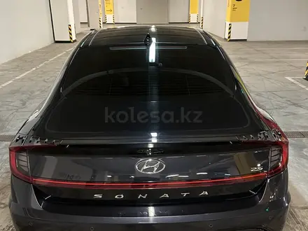 Hyundai Sonata 2021 года за 14 000 000 тг. в Алматы – фото 8