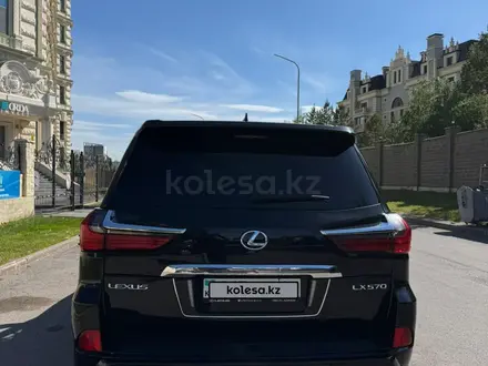 Lexus LX 570 2018 года за 49 000 000 тг. в Астана – фото 3