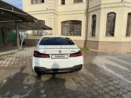 BMW 540 2019 года за 29 500 000 тг. в Алматы – фото 11
