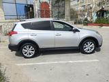 Toyota RAV4 2015 года за 7 500 000 тг. в Актау – фото 3