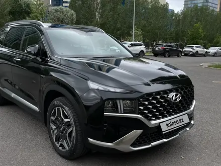 Hyundai Santa Fe 2023 года за 20 750 000 тг. в Астана – фото 3